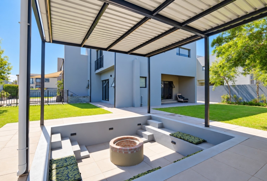 4 Bedroom Property for Sale in Sagewood Western Cape